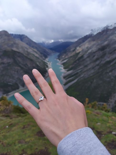 E ora mostraci una foto del tuo anello di fidanzamento! 20