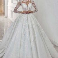 Sondaggio su abiti molto lavorati in stile principessa - 1