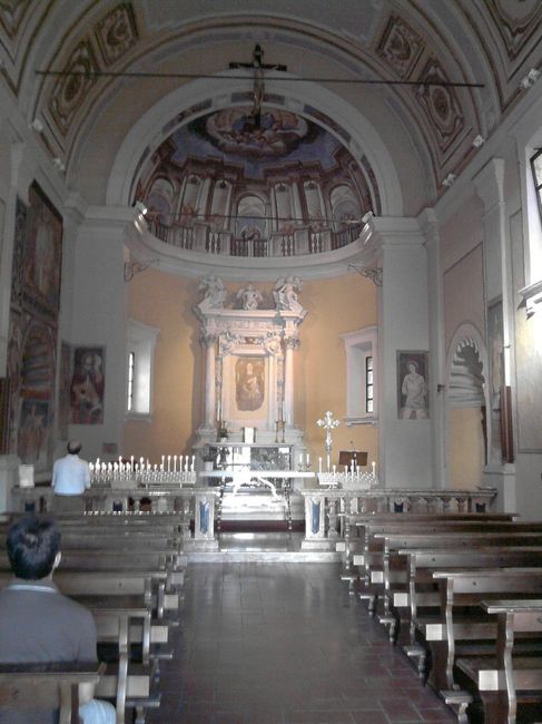 chiesa interno