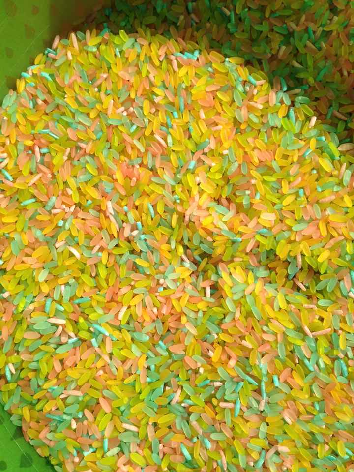 Coni portariso e riso colorato - 1