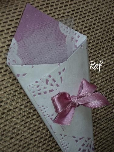 ispirazione coni riso e petali