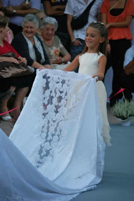 Com'era il tuo abito da sposa?... Sfilata emozionante! - 1