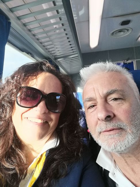 Postate una foto di voi due 👇 - 1