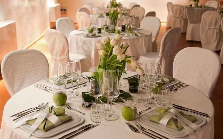 centrotavola tulipani e mele