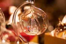 sfere con dentro presepe