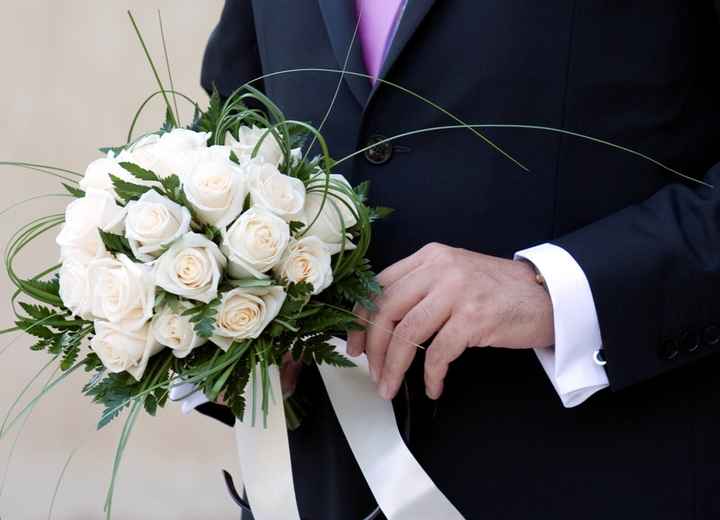 particolare camicia con gemelli