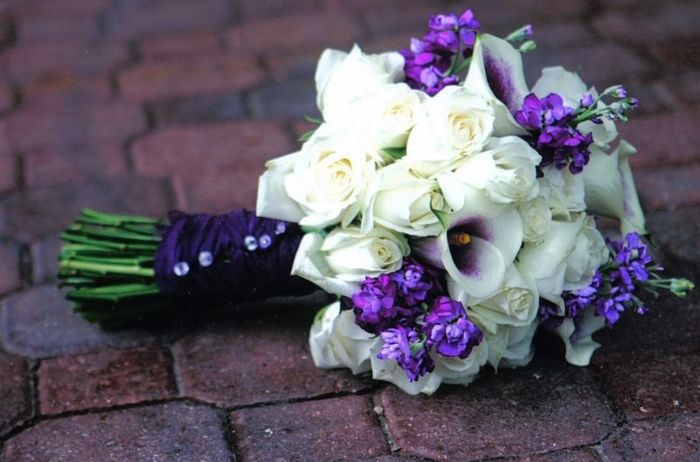 bouquet bianco e viola
