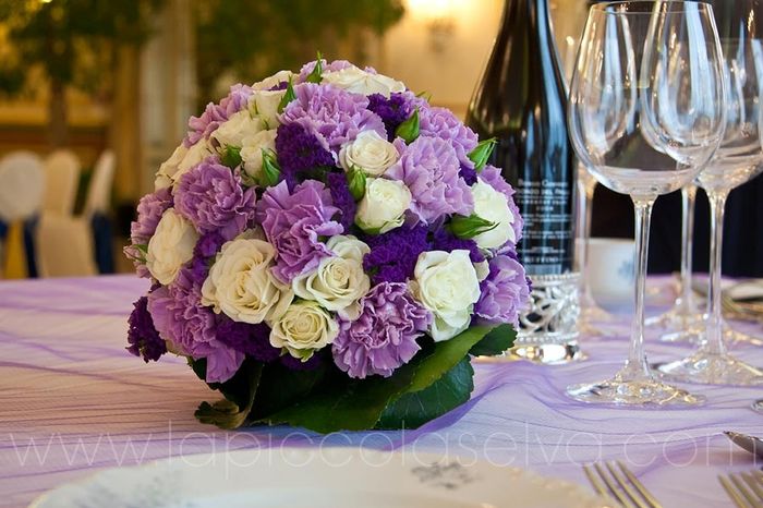 centrotavola fiori glicine