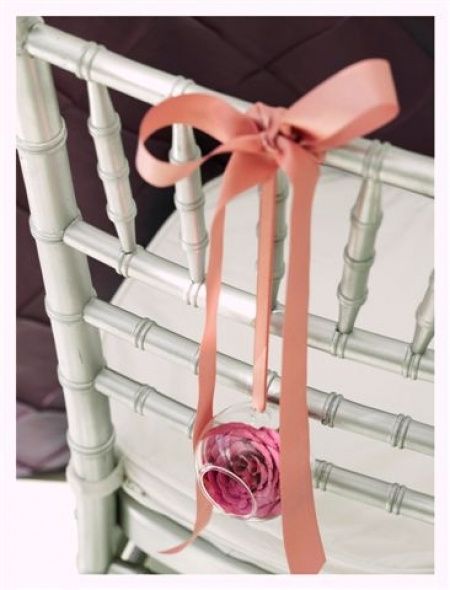 nastrino con fiore sedia ricevimento