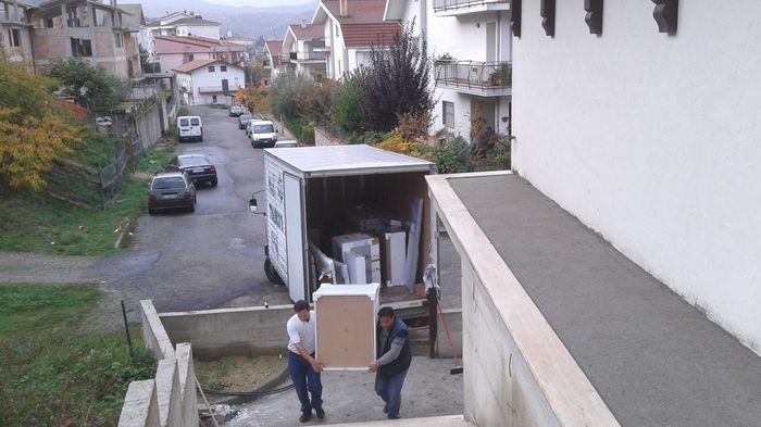 Arrivano i mobili...