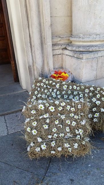 Addobbo ingresso chiesa