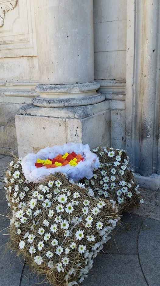 Addobbo ingresso chiesa