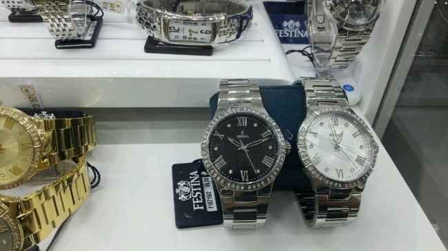 Orologio donna scelto (quello nero)