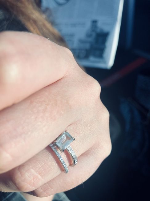 Anello di fidanzamento: diamante o anche altre pietre? - 1