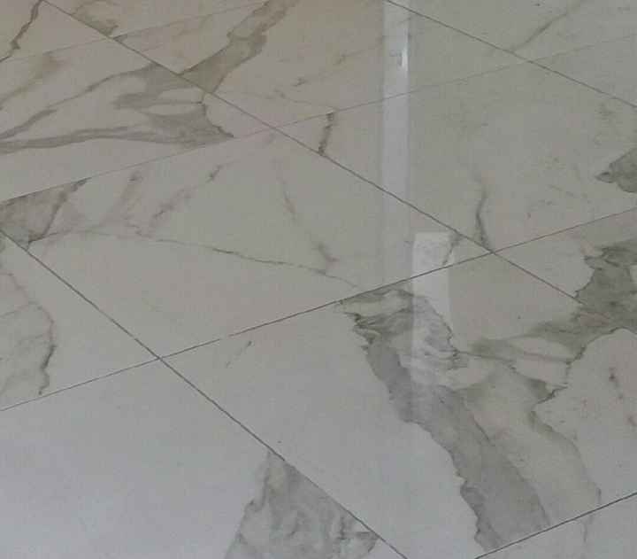 Ragazze i vostri pavimenti lucidi 60x60! - 1