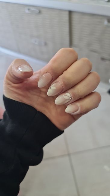 Avete già trovato la manicure perfetta? 1