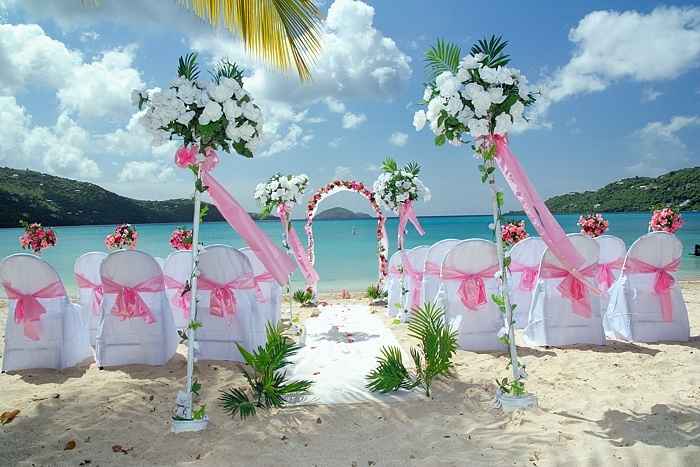 Allestimento matrimonio in spiaggia