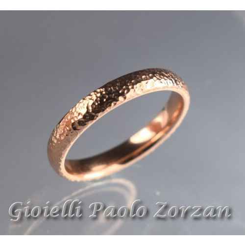 Fede oro rosa martellato