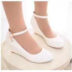 Scarpe sposa, mi fate vedere le vostre? - 1