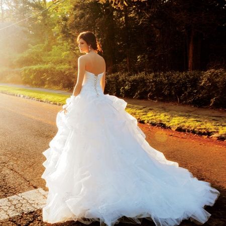 Sfida abito sposa principessa, quale scegli? - 1