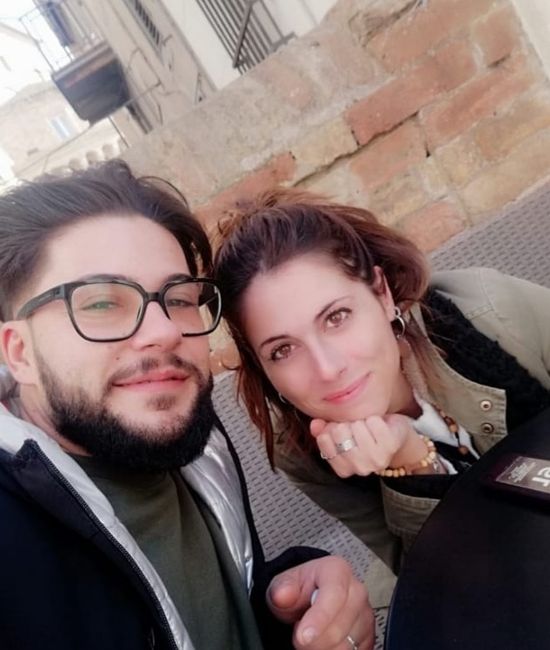 Postate una foto di voi due 👇 - 1