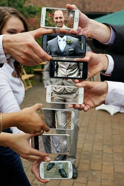 Idea foto sposo con smartphone