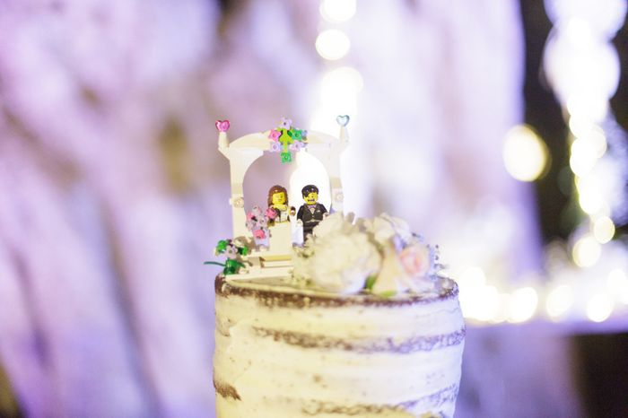 cake topper 