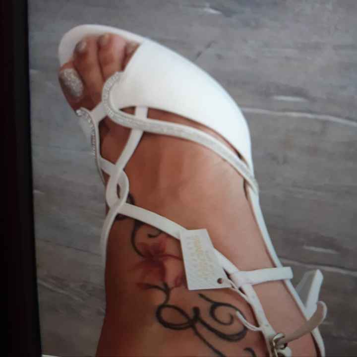 Scarpe da sposa estive, quale modello preferire? Voi avete già acquistato le scarpe per il grande gi