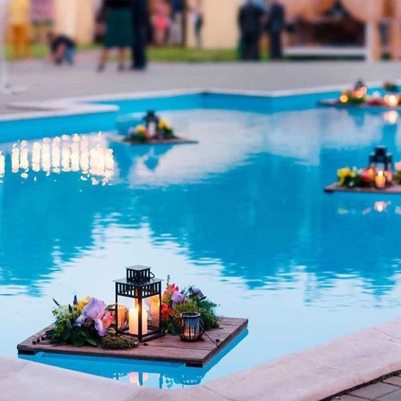 Consigli decorazioni Matrimonio in piscina 6