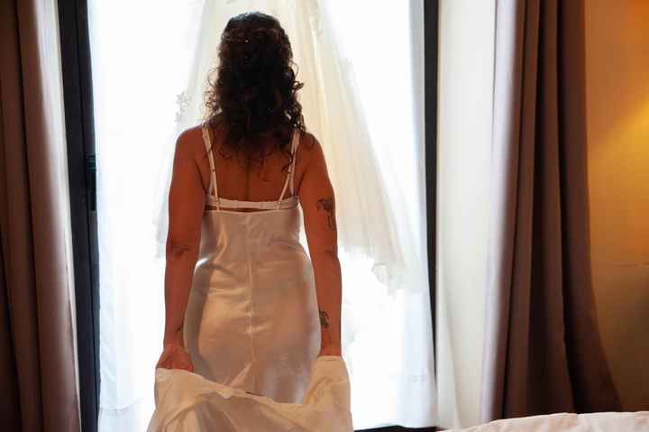 Acconciature semiraccolte con fermagli o decorazioni 🌼 - 2