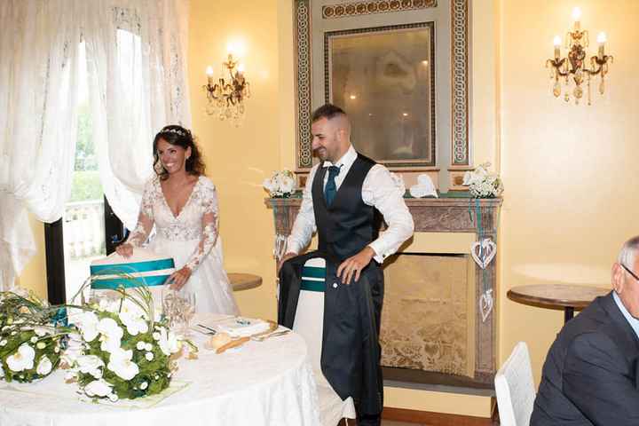 Acconciatura sposa capelli lunghi sciolti - 4