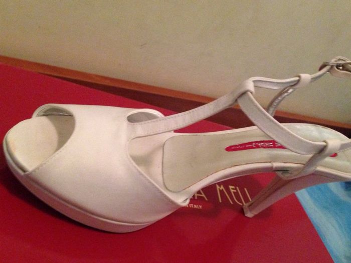 Che ne dite delle mie scarpe..? - 2