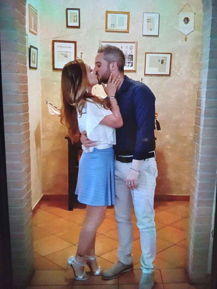 Postate una foto di voi due 👇 - 1