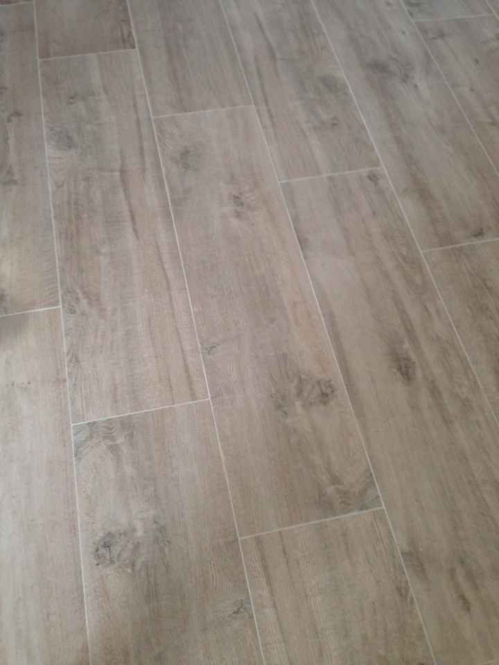 Gres porcellanato effetto legno - 1