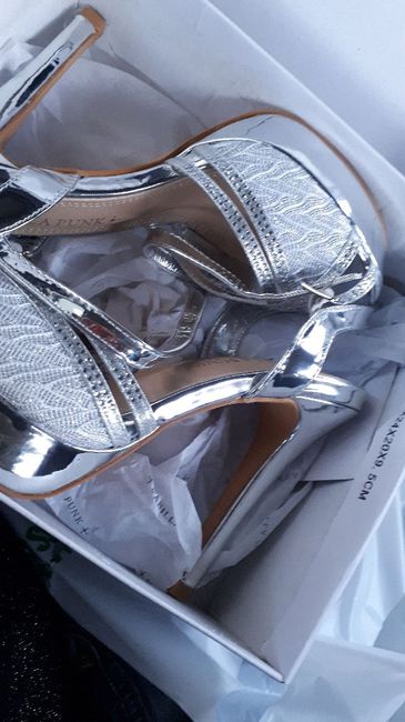 Quanto vi sono costate le scarpe da sposa? - 1