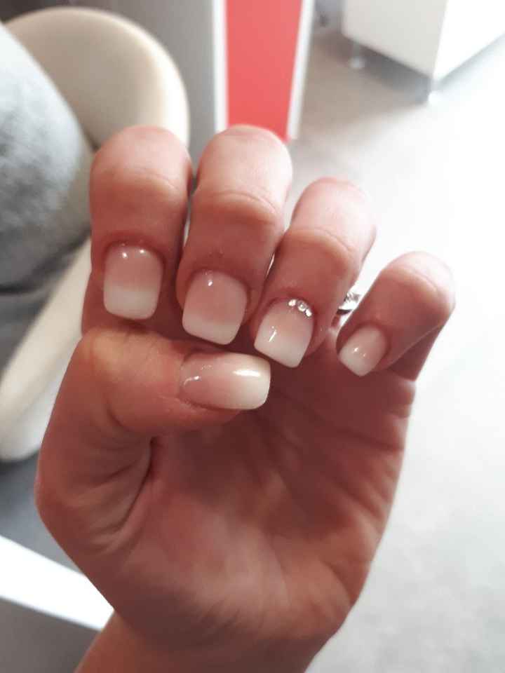 Ed anche le mani ci sono.... - 1