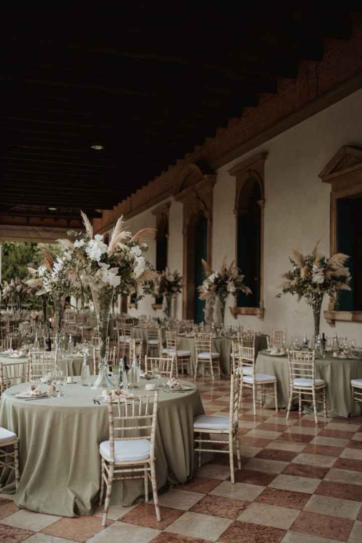 Allestimento fiori sui tavoli. Che scelta fare? - 8