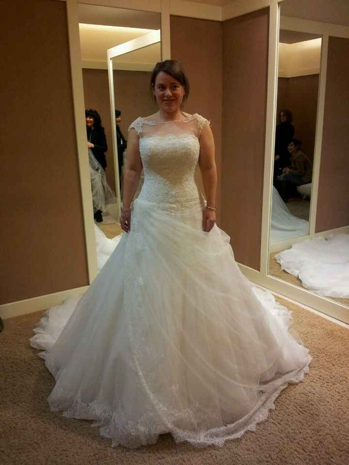 Mi fate vedere i vostri abiti? - 1