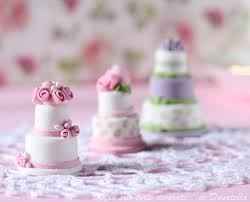 mini wedding cake
