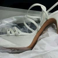 Trovate le scarpe - 1