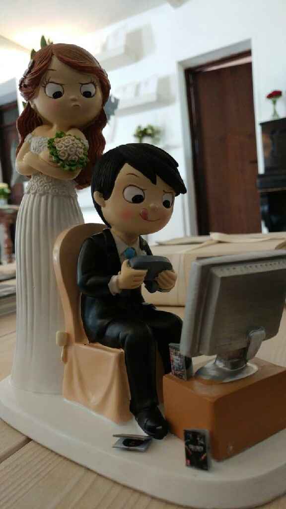 Cake topper - 1