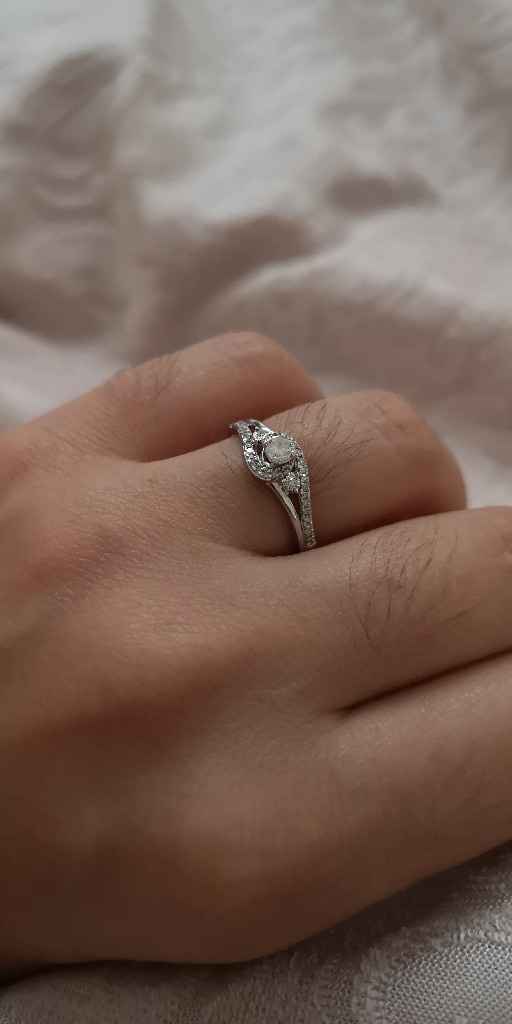 #LoveFriday - Mostrateci il vostro anello di fidanzamento - 1