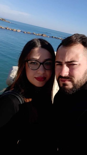 Postate una foto di voi due 👇 - 1