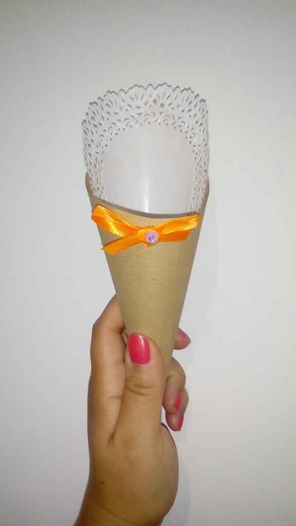 Coni riso country e aiuto su sacchetti - 1