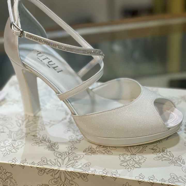 Finalmente le scarpe - 1