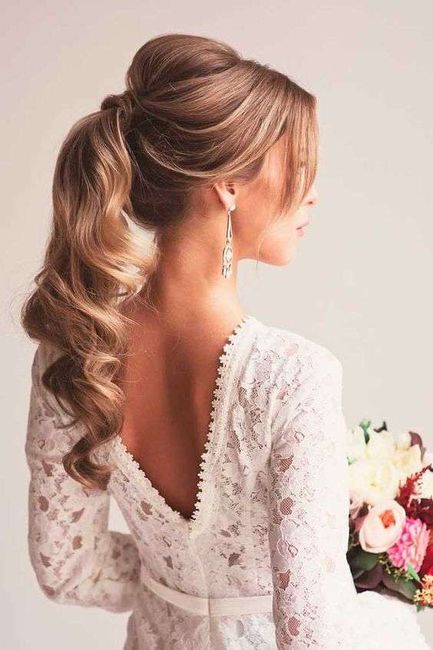 Idee acconciatura per questo abito 8