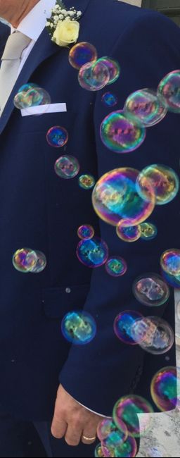 Bolle di sapone o lancio del riso? 5