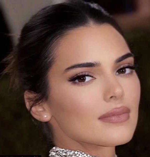 Ragazze consiglio trucco 1