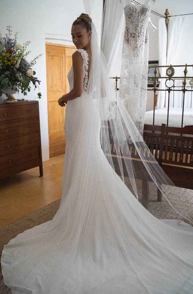 Matrimonio da sogno per Graziano Pellè e Viky Varga👇 - 2