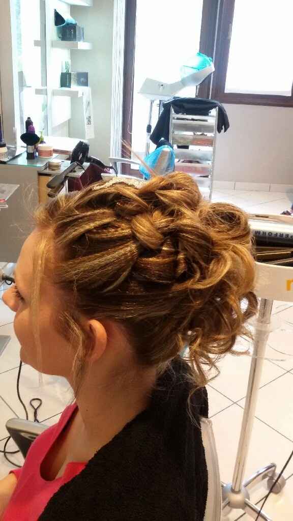 Nuova parrucchiera...nuova acconciatura! - 3